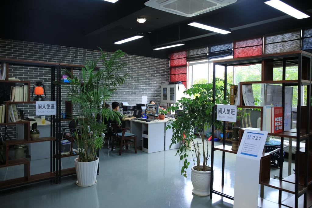 创客工坊——汉悦广告